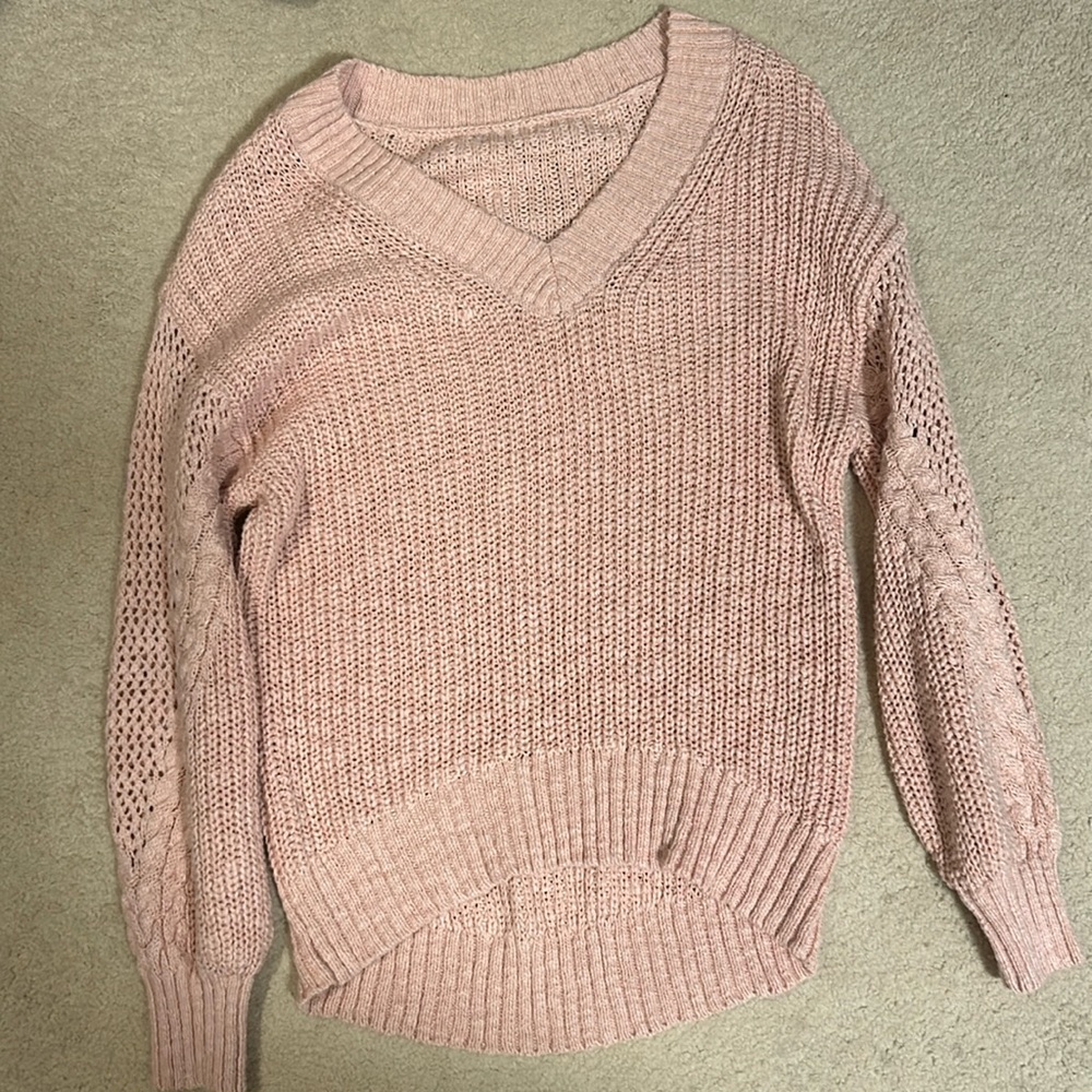 Light Pink American Eagle oversized sweater. Size Small. Gently worn